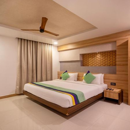 Treebo Golden Swan Pammal Hotel เชนไน ภายนอก รูปภาพ