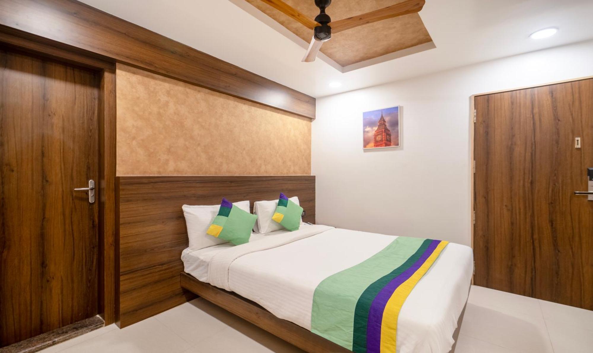 Treebo Golden Swan Pammal Hotel เชนไน ภายนอก รูปภาพ