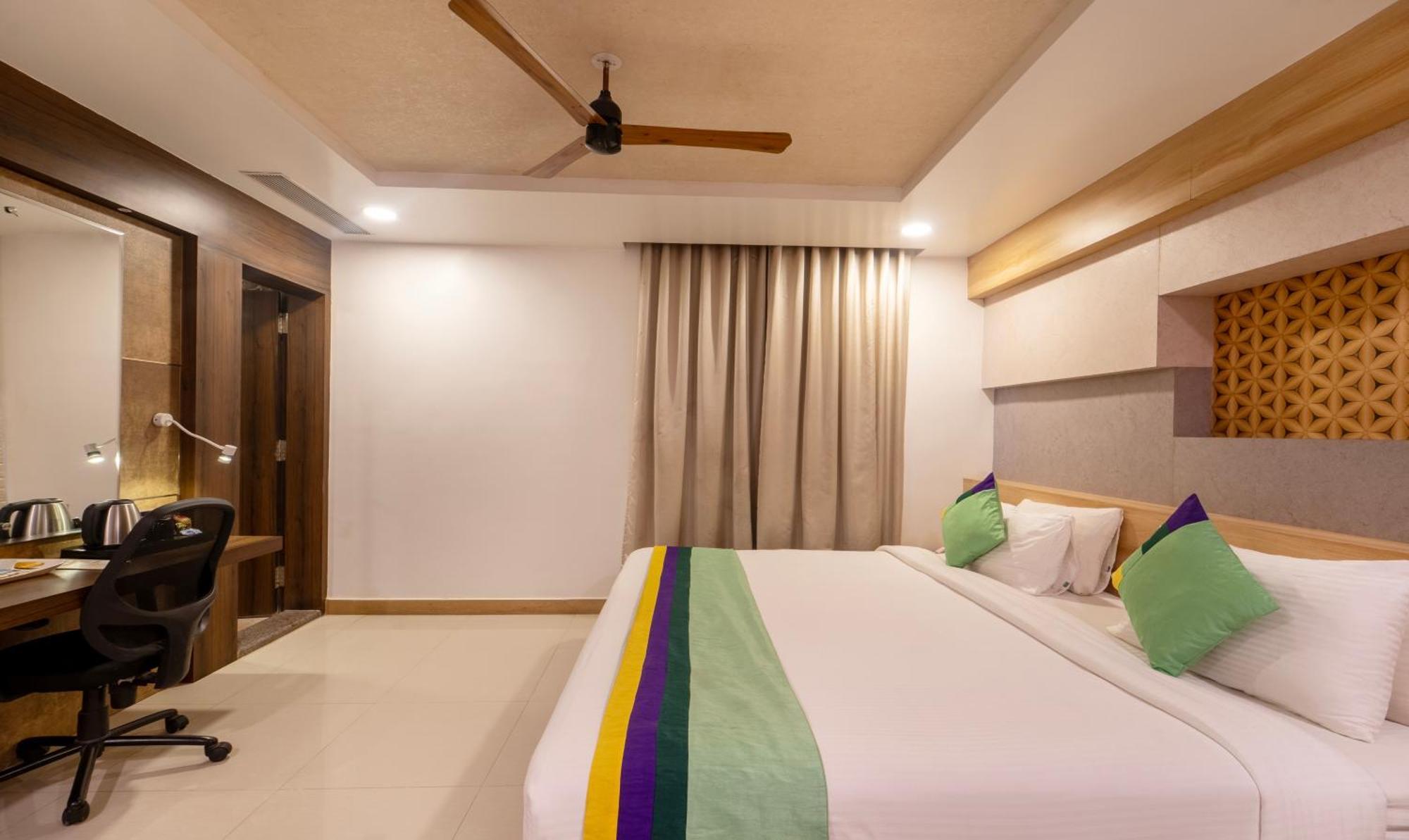 Treebo Golden Swan Pammal Hotel เชนไน ภายนอก รูปภาพ