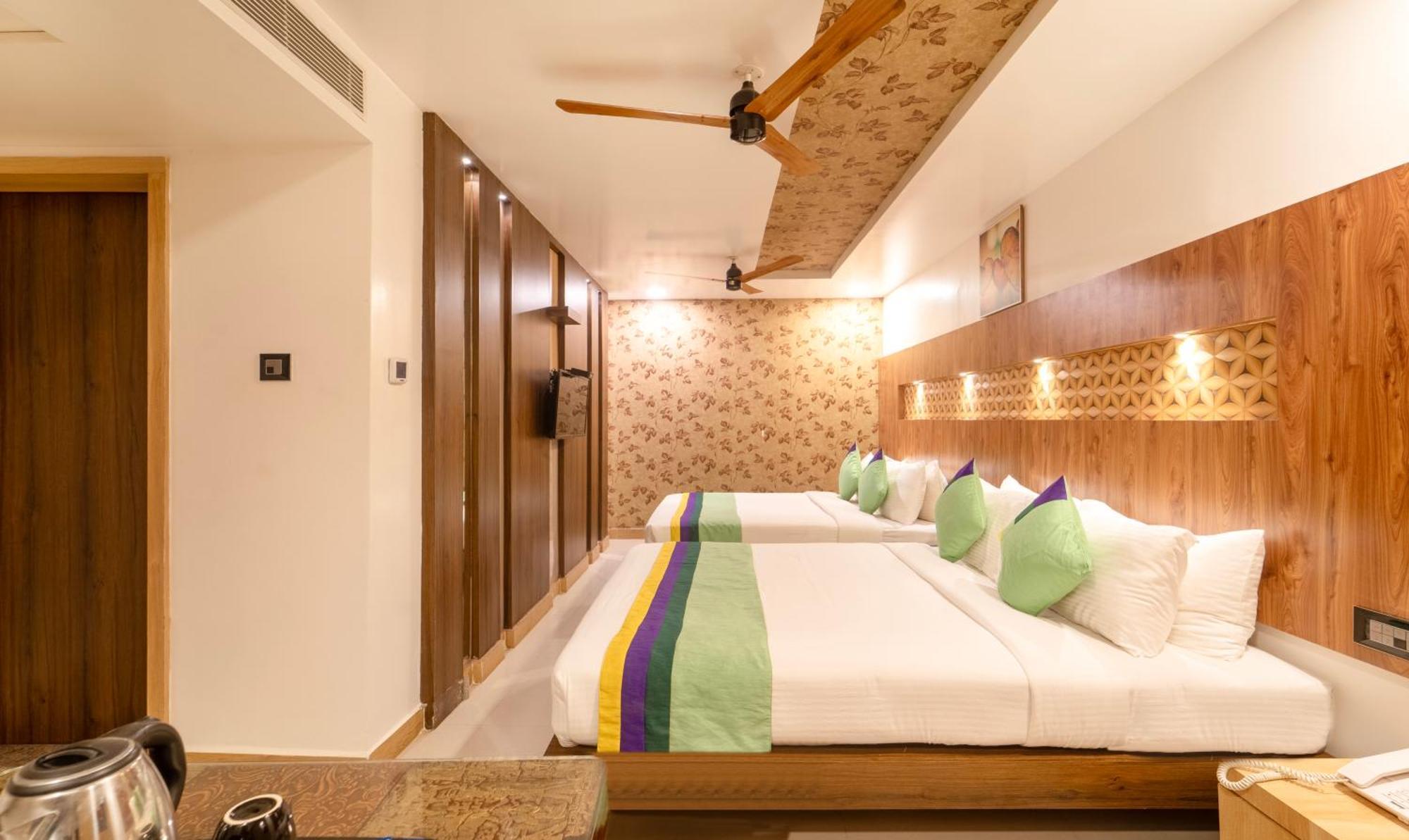 Treebo Golden Swan Pammal Hotel เชนไน ภายนอก รูปภาพ