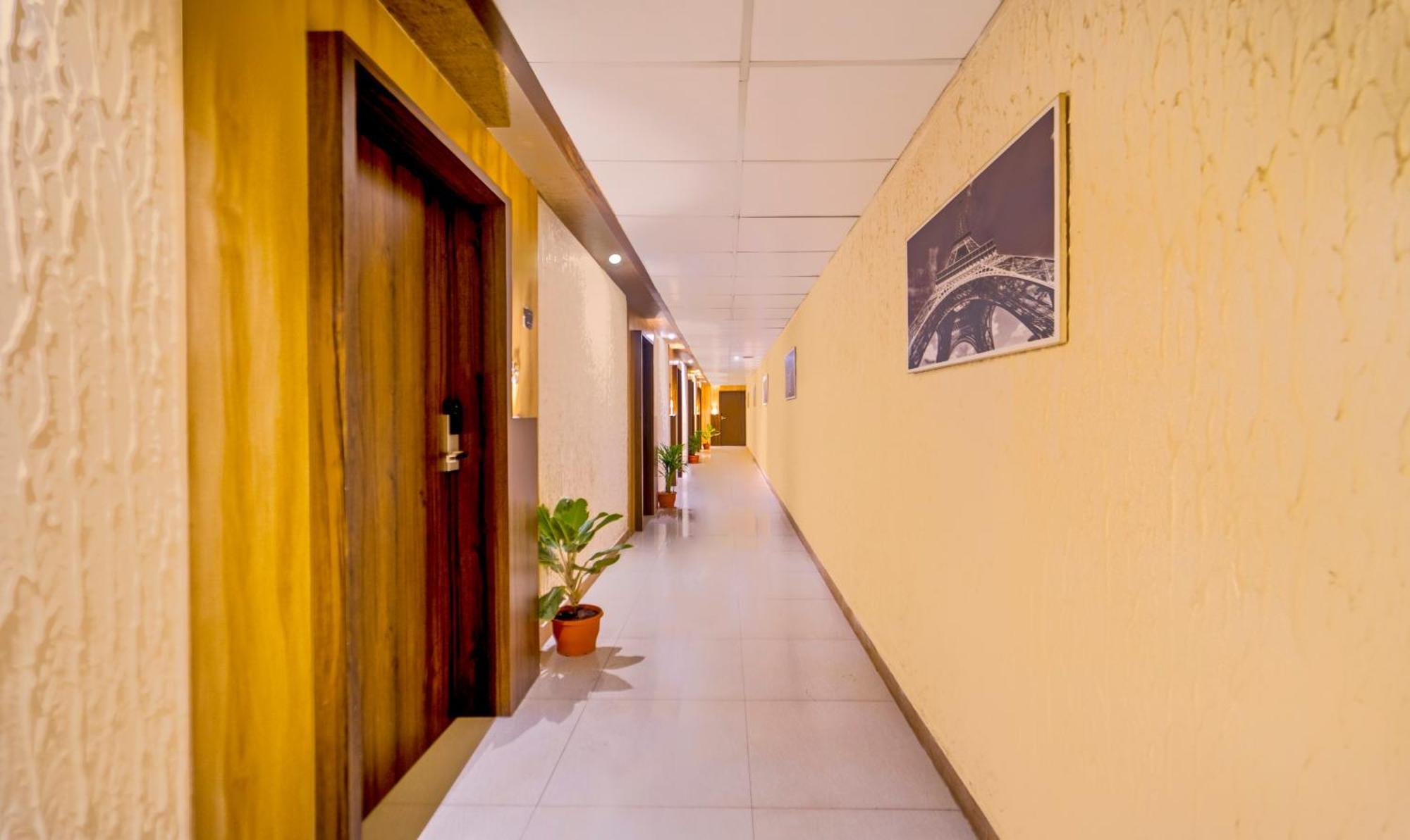 Treebo Golden Swan Pammal Hotel เชนไน ภายนอก รูปภาพ