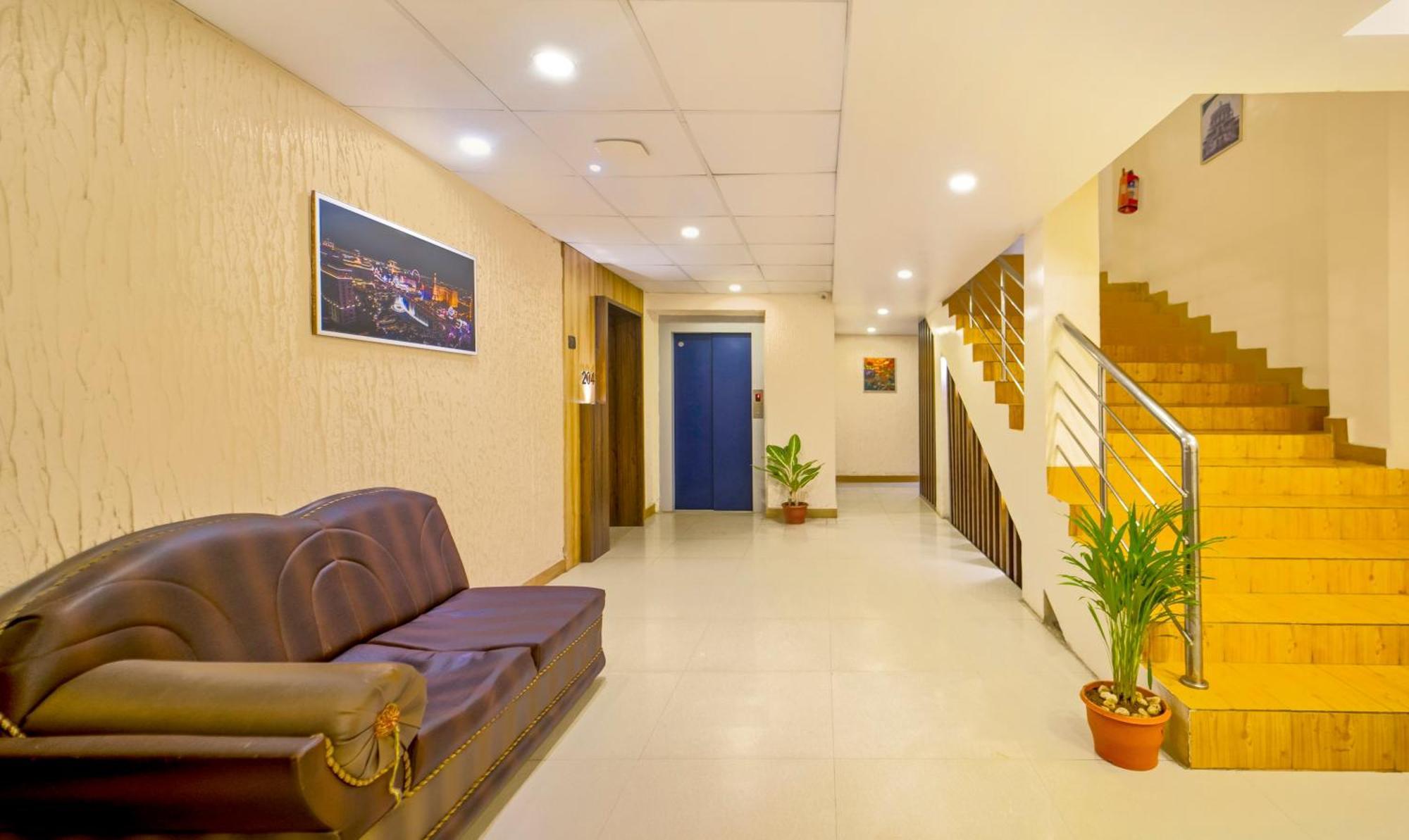 Treebo Golden Swan Pammal Hotel เชนไน ภายนอก รูปภาพ