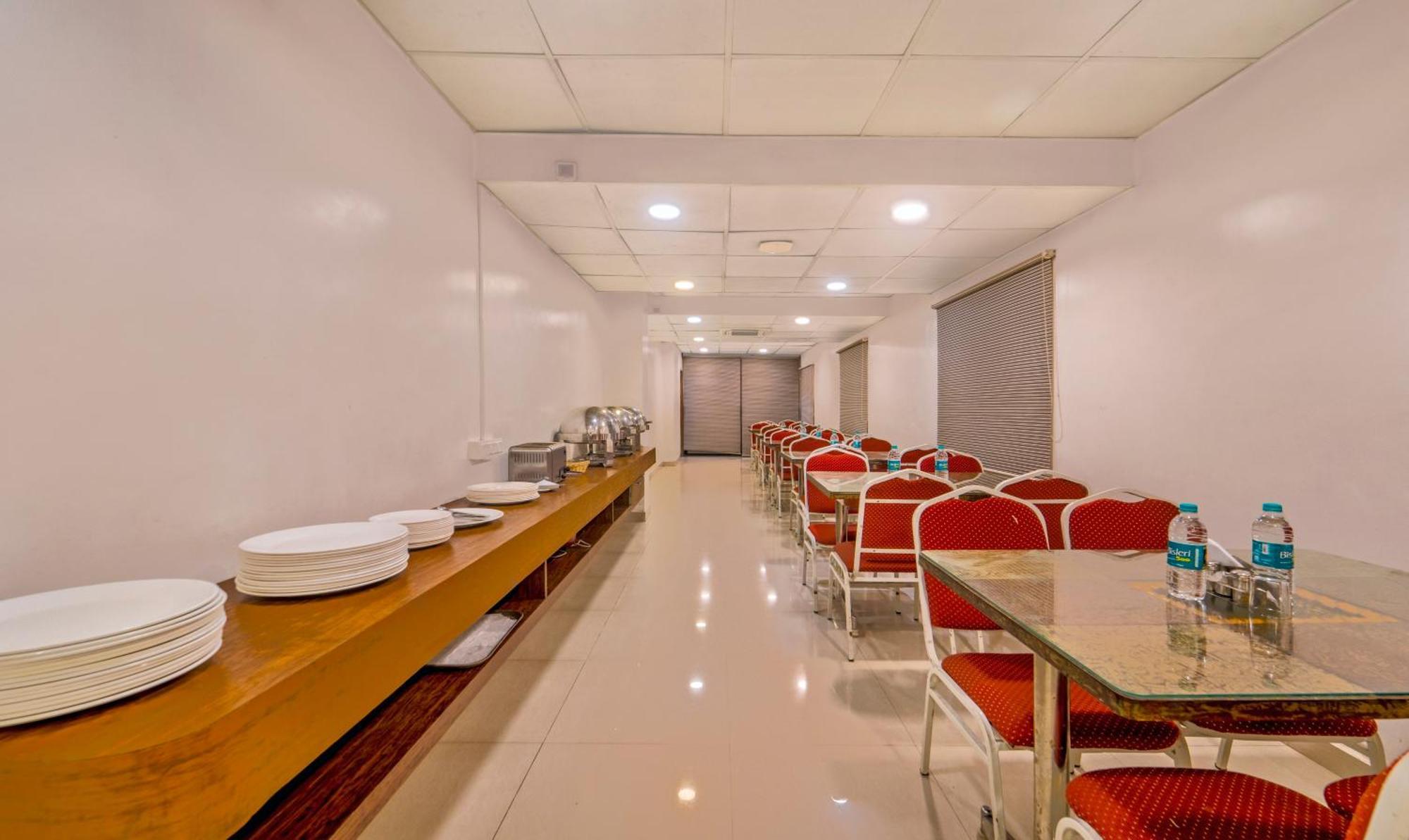 Treebo Golden Swan Pammal Hotel เชนไน ภายนอก รูปภาพ
